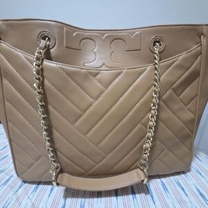 Tory Burch Tan Quilted Chain Shoulder Bag NWOT